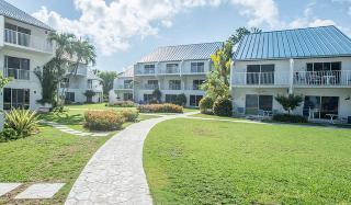 Villas Of The Galleon Seven Mile Beach Exterior photo