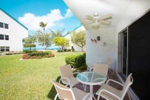 Villas Of The Galleon Seven Mile Beach Exterior photo